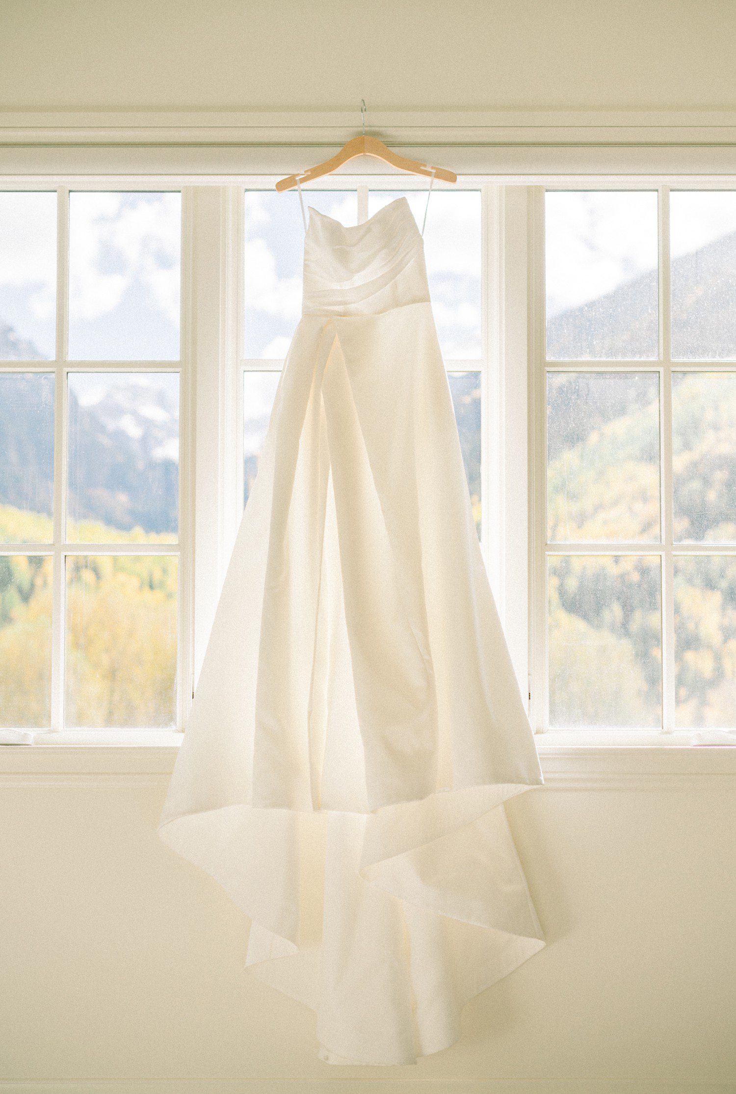 Bride's dress with Telluride in background