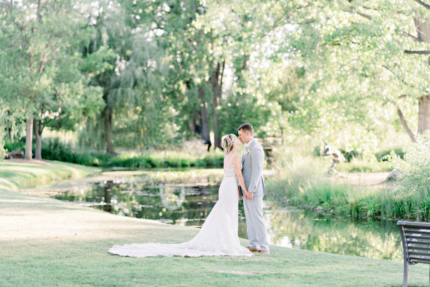 Denver Wedding photos at Hudson Gardens.