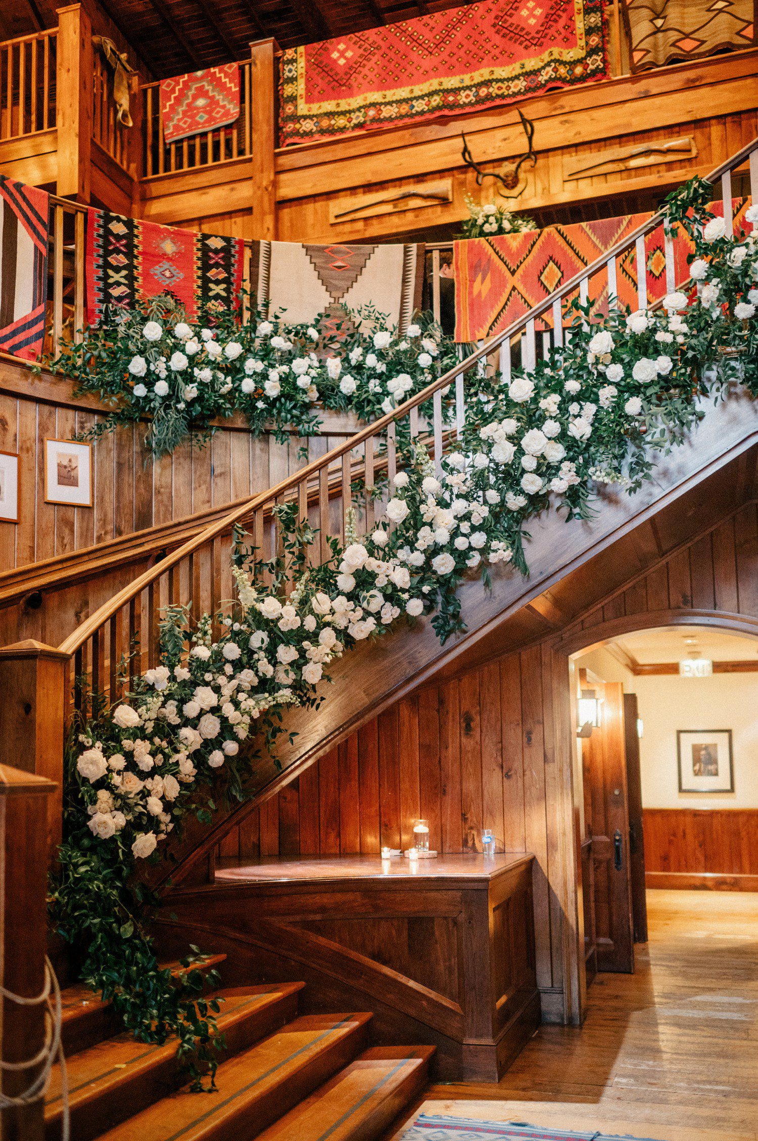 Saddleridge Lodge at Beaver Creek wedding reception decor. 